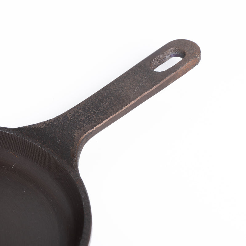 Pre-seasoned Cast Iron Fry Pan With Long Handle(7.5 Inches)
