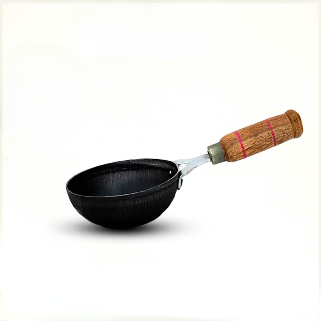 Iron Tadka Pan 100% Natural &amp; Toxin Free with Wooden Handle(5")
