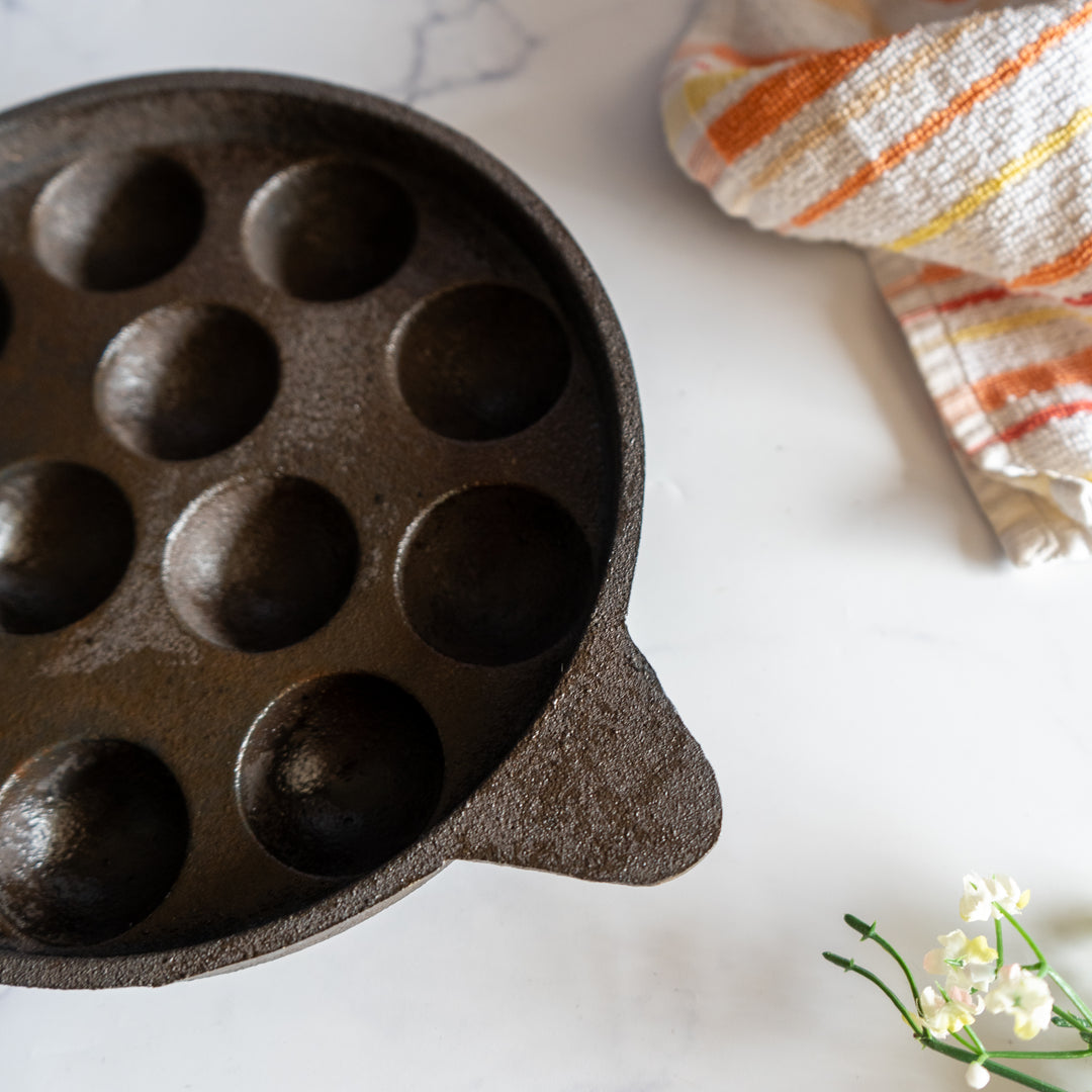 Pre-seasoned Cast Iron Non-stick 12 Pit Paniyaram/Appam/Appe Pan