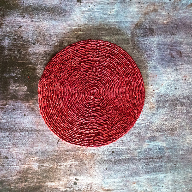 Sabai/River Grass Natural Round Placemats (set of 2,blue and red)