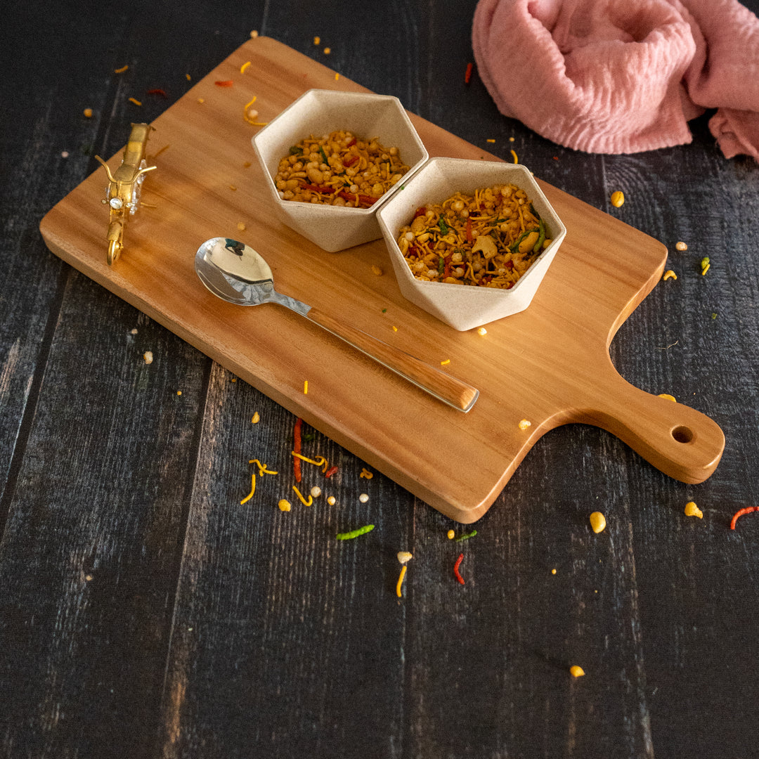 Neem Wood Chopping Board With Handle(Medium)